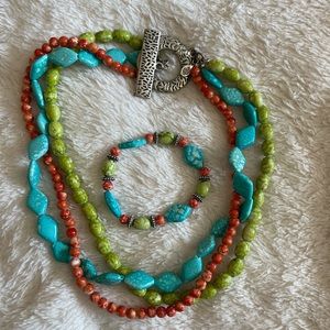 Chico’s necklace and bracelet set